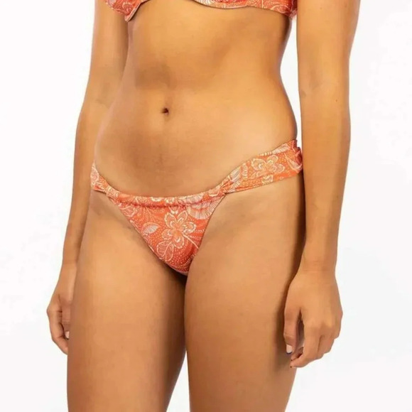 Rip Curl Rio Floral Balconette & Skimpy Bottoms, hot orange - Picture 14 of 16